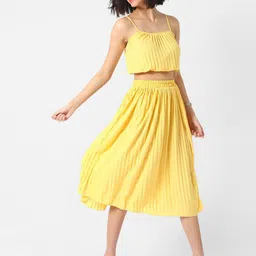 Campus Sutra Women Yellow Solid Stylish Casual Skirt & Top Co-Ord Set-picture-21