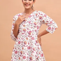 FERANOID Floral Printed V-Neck Pure Cotton A-Line Kurti-picture-23