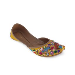 Fulkari Women Yellow Ethnic Mojaris Flats-image-84