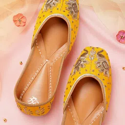 House of Pataudi Women Embellished Handcrafted Ethnic Mojaris-image-90