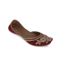 Fulkari Women Maroon Ethnic Mojaris Flats-15