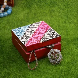 Aura Pink & White Jewellery Organiser-image-48
