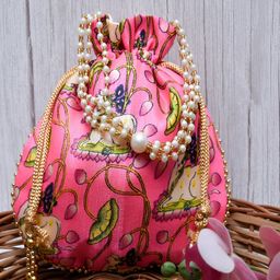 Kuber Industries Set Of 4 Printed Potli Clutches-image-12