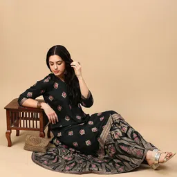 SHOWOFF Ethnic Motifs Printed Thread Work Straight Kurta with Palazzos-12
