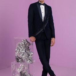 CONTRAST BY PARTH Men Double Vent Tuxedo Four-Piece Formal Suit-picture-39