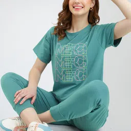 Zeyo Typography Printed Co-Ords-picture-42