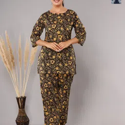 Krati Creations Pack Of 2 Floral Printed Pure Cotton Night suit-picture-36