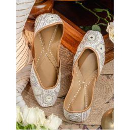 NR BY NIDHI RATHI Women White Embellished Leather Ethnic Mojaris-picture-27