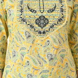 DORIYA Paisley Printed Regular Thread Work Kurta With Trouser With Dupatta image 3