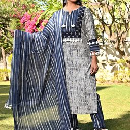 PUKHYA Ethnic Motifs Printed Pure Cotton Kurta with Trousers & With Dupatta image 3