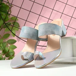 CLOG LONDON Textured Open One Toe Block Heels-30