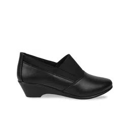 Try Me Textured Round Toe Block Pumps image 5