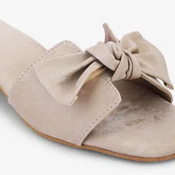 DressBerry Beige Textured Open Toe Block Heels With Bows image 2