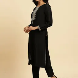 W Ethnic Motifs Yoke Design Regular Thread Work Kurta With Trousers & Dupatta image 4