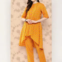 Kamayra Floral Printed Pure Cotton Kurta With Trouser-32