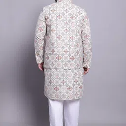 SOJANYA PLUS Plus Size Ethnic Motifs Printed Kurta With Pyjamas & Nehru Jacket image 3