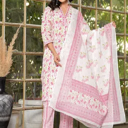 DORIYA Women Floral Embroidered Regular Sequinned Kurta with Trousers & With Dupatta-image-3
