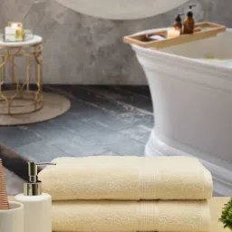 Ivory Solid 550 GSM Cotton Bath Towels (Set of 2) by RANGOLI-picture-28