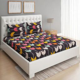 romee Multicolour Geometric 144 TC Microfiber Double Sized Bedsheet With 2 Pillow Covers-picture-46