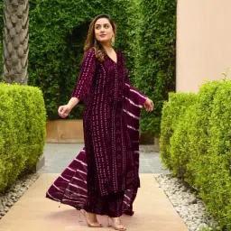 vishal creation JSK Printed Kurta, Trouser/Pant & Dupatta Set image 4
