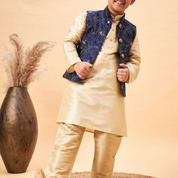 VASTRAMAY Boys Mandarin Collar Straight Kurta with Pyjamas-picture-23