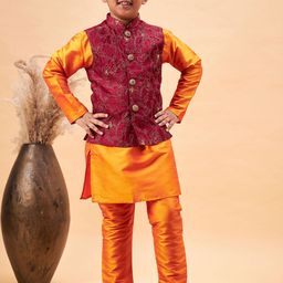 VASTRAMAY Boys Mandarin Collar Straight Kurta With Pyjamas With Nehru Jacket-picture-12