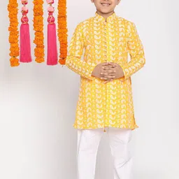 VASTRAMAY Boys Paisley Embroidered Pure Cotton Chikankari Straight Kurta With Pyjamas-40