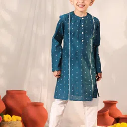 VASTRAMAY Boys Floral Regular Kurta with Pyjamas-33