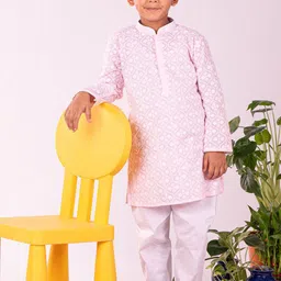 VASTRAMAY Boys Mandarin Collar Ethnic Motifs Embroidered Regular Chikankari Kurta Set-22