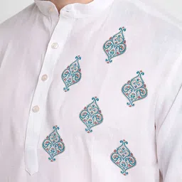 DEVOILER Ethnic Motifs Printed Regular Kurta With Pyjamas image 2