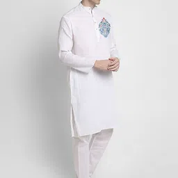 DEVOILER Ethnic Motifs Printed Mandarin Collar Regular Kurta with Pyjamas image 3