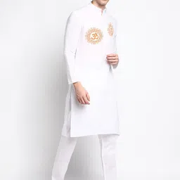 DEVOILER Ethnic Motifs Printed Regular Kurta With Pyjamas image 3