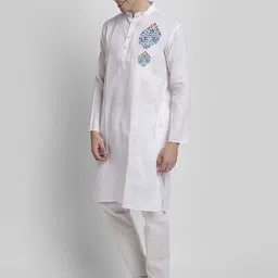 DEVOILER Ethnic Motifs Printed Regular Kurta With Pyjamas image 5