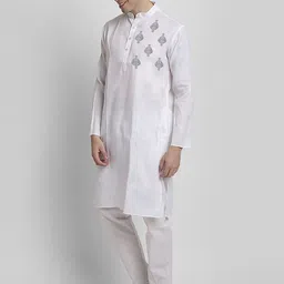 DEVOILER Ethnic Motifs Printed Regular Kurta With Pyjamas image 5