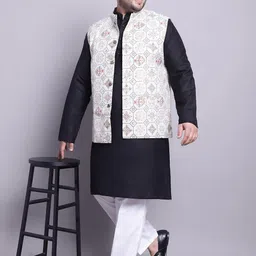 SOJANYA PLUS Regular Cotton Linen Kurta With Pyjamas & Nehru Jacket-picture-3
