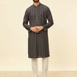 Manyavar Mandarin Collar Ethnic Motifs Printed Regular Straight Kurta With Pyjamas-image-17