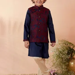 Manyavar Boys Kurta With Pyjamas & Nehru Jacket-image-9