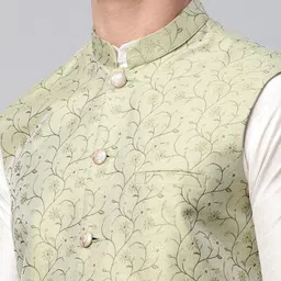 Jompers Men Green Layered Kurta with Pyjamas & Nehru Jacket image 2
