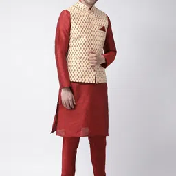 DEYANN Men Cream-Coloured Dupion Silk Kurta with Pyjamas image 3