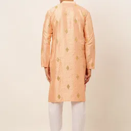 Jompers Men Peach And White Sequins Embellished Kurta With Pyjamas image 2