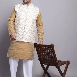 SOJANYA PLUS Plus Size Woven Design Kurta With Pyjamas & Nehru Jacket image 3