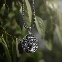 Men’s Silver chain with Hanuman Pendant for All Sanatani Rhodium, Silver Alloy, Silver, Stainless Steel Locket-image-78