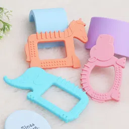 Tiny Bites Safari – Cute Baby Silicone Teether Pack of 3 Teether and Feeder-image-1