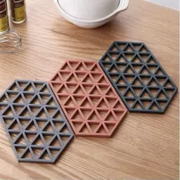 PVC Tea Coaster Thick & Heavy Non-Slip Placemat High Temperature Insulation Pad Anti-hot Plastic Placemat Trivet-35