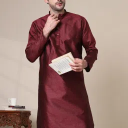 Men Solid Cotton Silk Straight Kurta-image-50