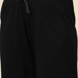 cotton relaxed fit lounge capri with side pocket Women Black Capri-image-99