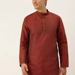 THANGAMAGAN Men Maroon Solid Straight Kurta with Link Detail-27