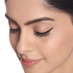 Daily Life Forever52 Purist Glossy Liquid Eyeliner- Black F801 2.5ml image 3