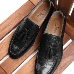 Men Croc-Embossed Loafers with Tassels-image-1