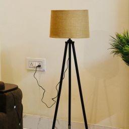 Tripod Floor lamp-58